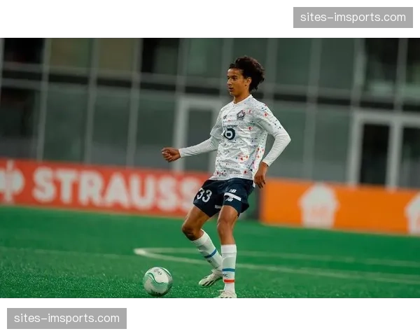 曼城边后卫内收战术见效 创造局部人数优势组织进攻